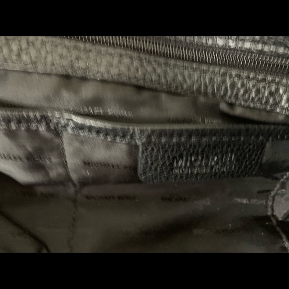 Michael Kors MK purse - Picture 7 of 8